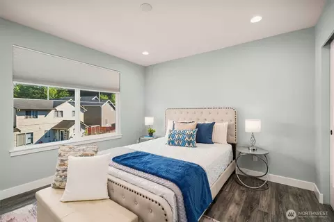Bedroom - 20121 Bartlett Rd, Bothell, WA 98012 photo 4 of 7
