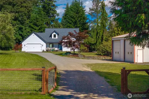 12217 Waller Rd E, Tacoma, WA 98446