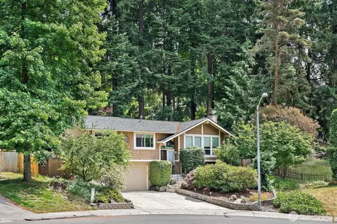 17117 NE 84th St, Redmond, WA 98052