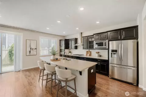 Kitchen - 18623 39th Dr SE, Bothell, WA 98012 photo 2 of 3