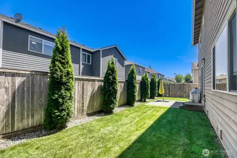 Exterior - 18623 39th Dr SE, Bothell, WA 98012 photo 5 of 5