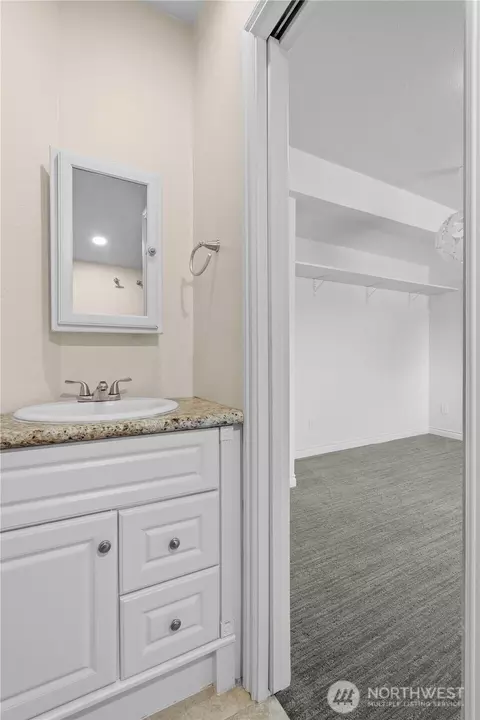Bath - 16405 86th St E, Sumner, WA 98390 photo 5 of 6