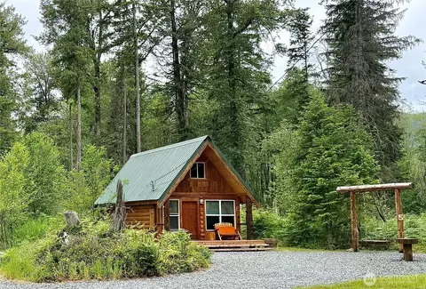 277 Skate Creek Rd N, Ashford, WA 98304