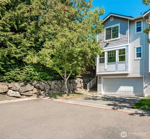 4740 Lake Pl S #A, Renton, WA 98055