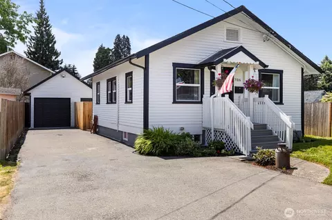 706 Harrison St, Sumner, WA 98390