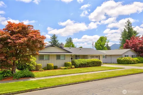 Exterior - 1209 Florence St, Enumclaw, WA 98022 photo 5 of 7