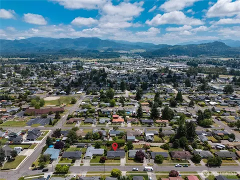 View/Area - 1209 Florence St, Enumclaw, WA 98022 photo 2 of 4