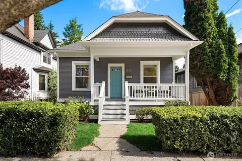 830 NE 59th St, Seattle, WA 98105