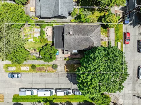 5050 50th Ave SW, Seattle, WA 98136