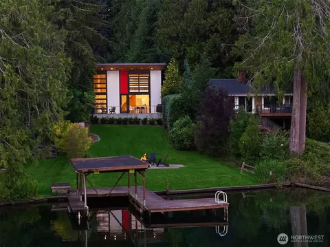 113 NW Lake Roesiger Rd, Snohomish, WA 98290