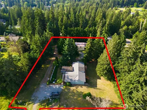 415 118th Ave E, Edgewood, WA 98372