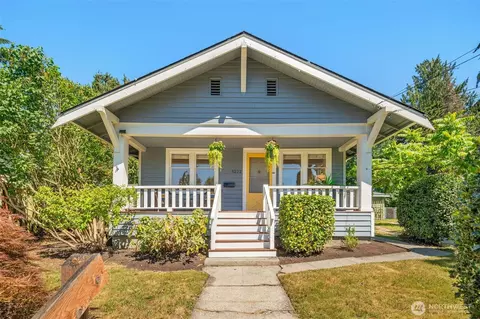 3222 38th Ave SW, Seattle, WA 98126