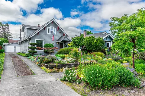 3806 S 9th St, Tacoma, WA 98405