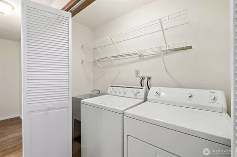 Other - 2516 Rockefeller Avenue Apt A B Ave #A, B, Everett, WA 98201 photo 3 of 10