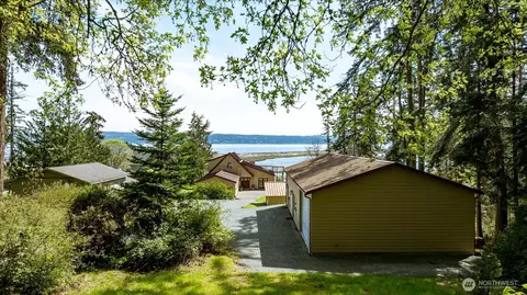 453 Race Rd, Coupeville, WA 98239