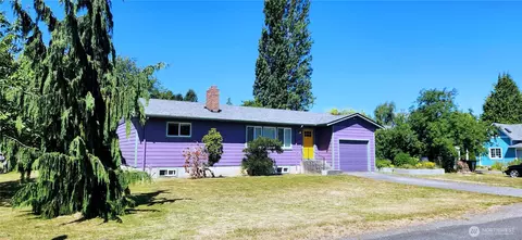 1085 Garfield Ave, Blaine, WA 98230