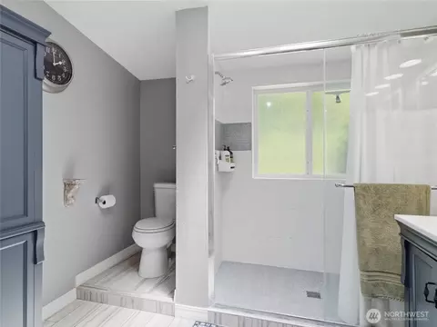 Bath - 17023 76th Street Ct E, Sumner, WA 98390 photo 5 of 5