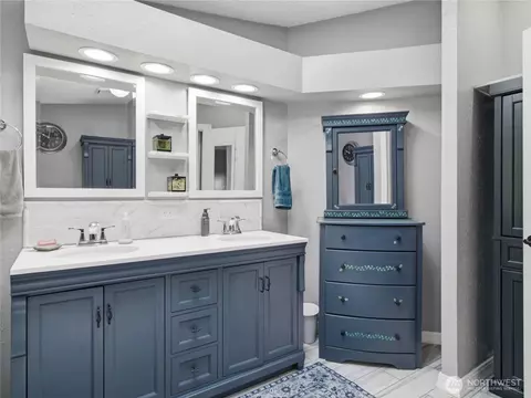 Bath - 17023 76th Street Ct E, Sumner, WA 98390 photo 4 of 5