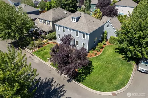 3207 Parkside Cir NE, Tacoma, WA 98422