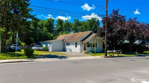 303 Lincoln St, Everson, WA 98247