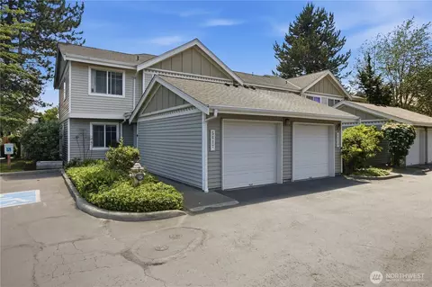5603 S 232nd St #2-1, Kent, WA 98032