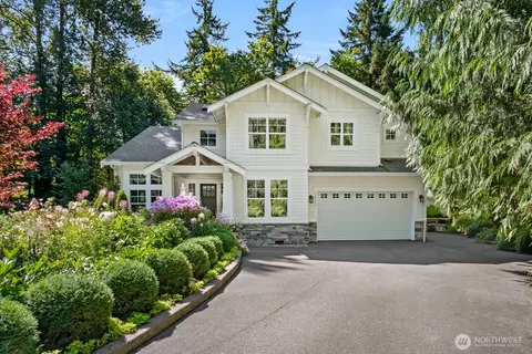 18235 NE 196th Ct, Woodinville, WA 98077