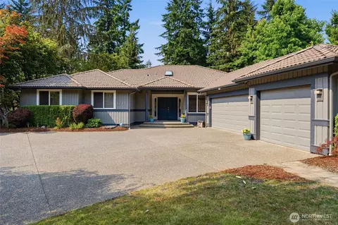 3729 SW Galway Ct, Port Orchard, WA 98367