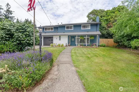 210 Shadow Ln NE, Olympia, WA 98506