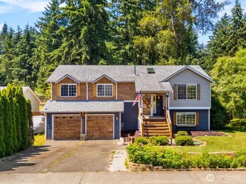4101 Arbor Dr SE, Lacey, WA 98503