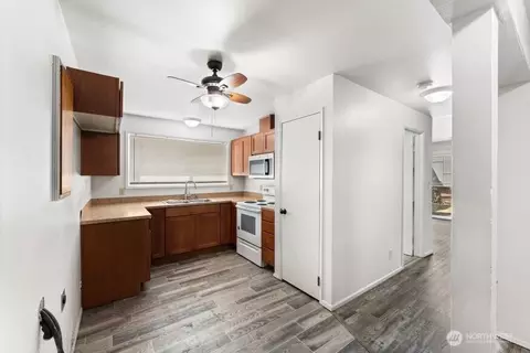 Entry Way - 917 28th Ave S, Seattle, WA 98144 photo 1 of 1