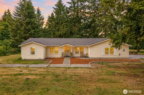 15839 Ordway Dr SE, Yelm, WA 98597