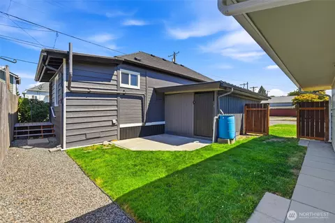 Exterior - 1509 20th St, Everett, WA 98201 photo 4 of 5