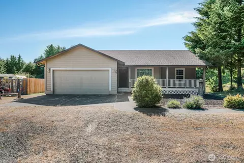 129 NE Duck Lake Dr NE, Ocean Shores, WA 98569