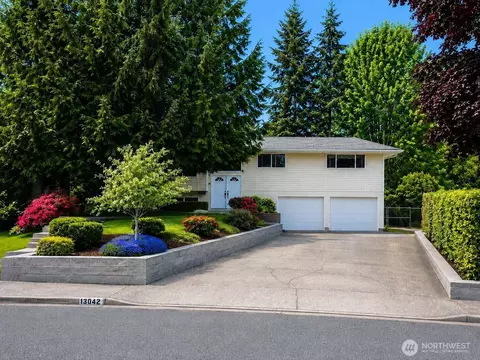 13042 SE 184th Pl, Renton, WA 98058