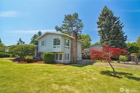 26307 20th Ave S, Des Moines, WA 98198