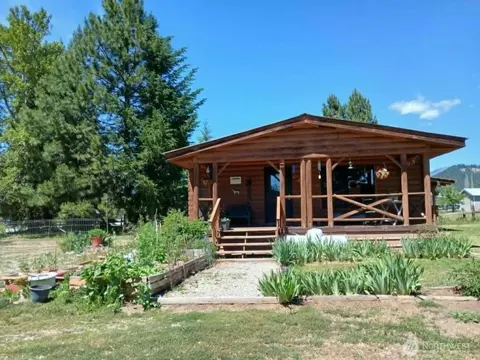 18555 Hazel Ln, Leavenworth, WA 98826