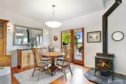 Dining - 203 Delta Way, Sequim, WA 98382 photo 2 of 2