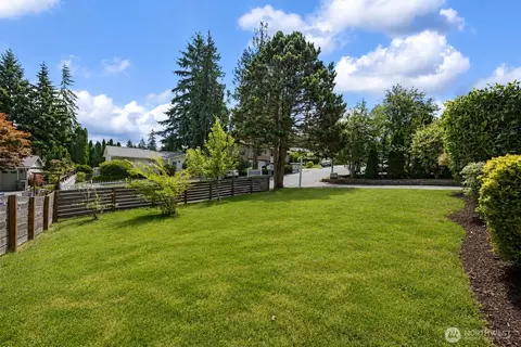 Exterior - 22014 5th Ave W, Bothell, WA 98021 photo 3 of 6