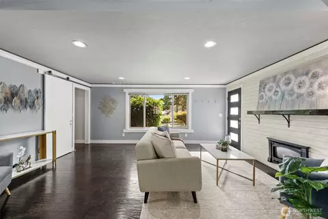Living - 22014 5th Ave W, Bothell, WA 98021 photo 1 of 3
