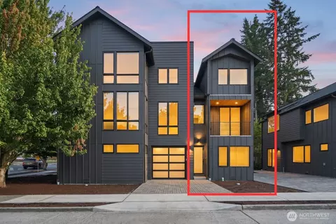 4907 SW Canada Dr, Seattle, WA 98136