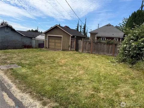 Exterior - 2505 Harrison Ave, Everett, WA 98201 photo 9 of 9