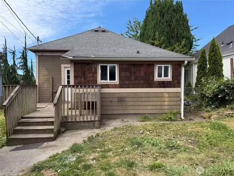 Exterior - 2505 Harrison Ave, Everett, WA 98201 photo 8 of 9