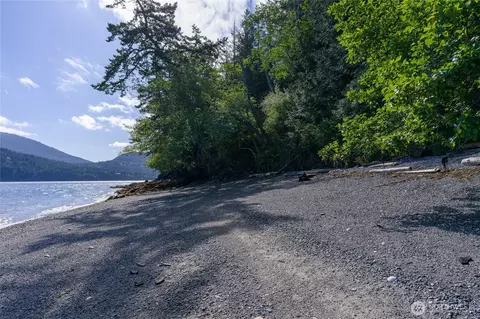 2101 Dolphin Bay Rd, Eastsound, WA 98245