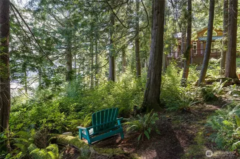 Exterior - 2101 Dolphin Bay Rd, Eastsound, WA 98245 photo 5 of 7
