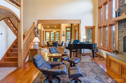 Living - 2101 Dolphin Bay Rd, Eastsound, WA 98245 photo 2 of 2