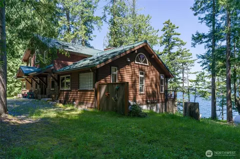 Exterior - 2101 Dolphin Bay Rd, Eastsound, WA 98245 photo 7 of 7