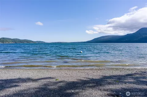 View/Area - 2101 Dolphin Bay Rd, Eastsound, WA 98245 photo 1 of 9