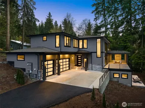 17720 SE 63rd Pl, Bellevue, WA 98006