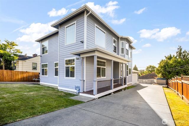 10821 Crestwood Dr S, Seattle, WA 98178