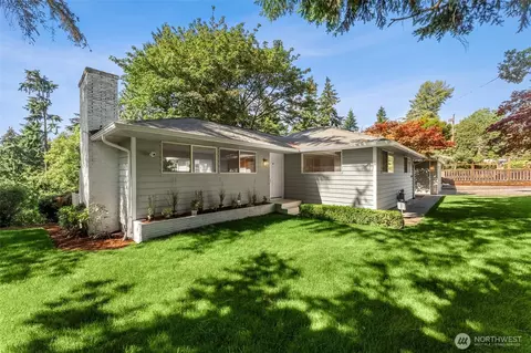 16461 Marine View Dr SW, Burien, WA 98166